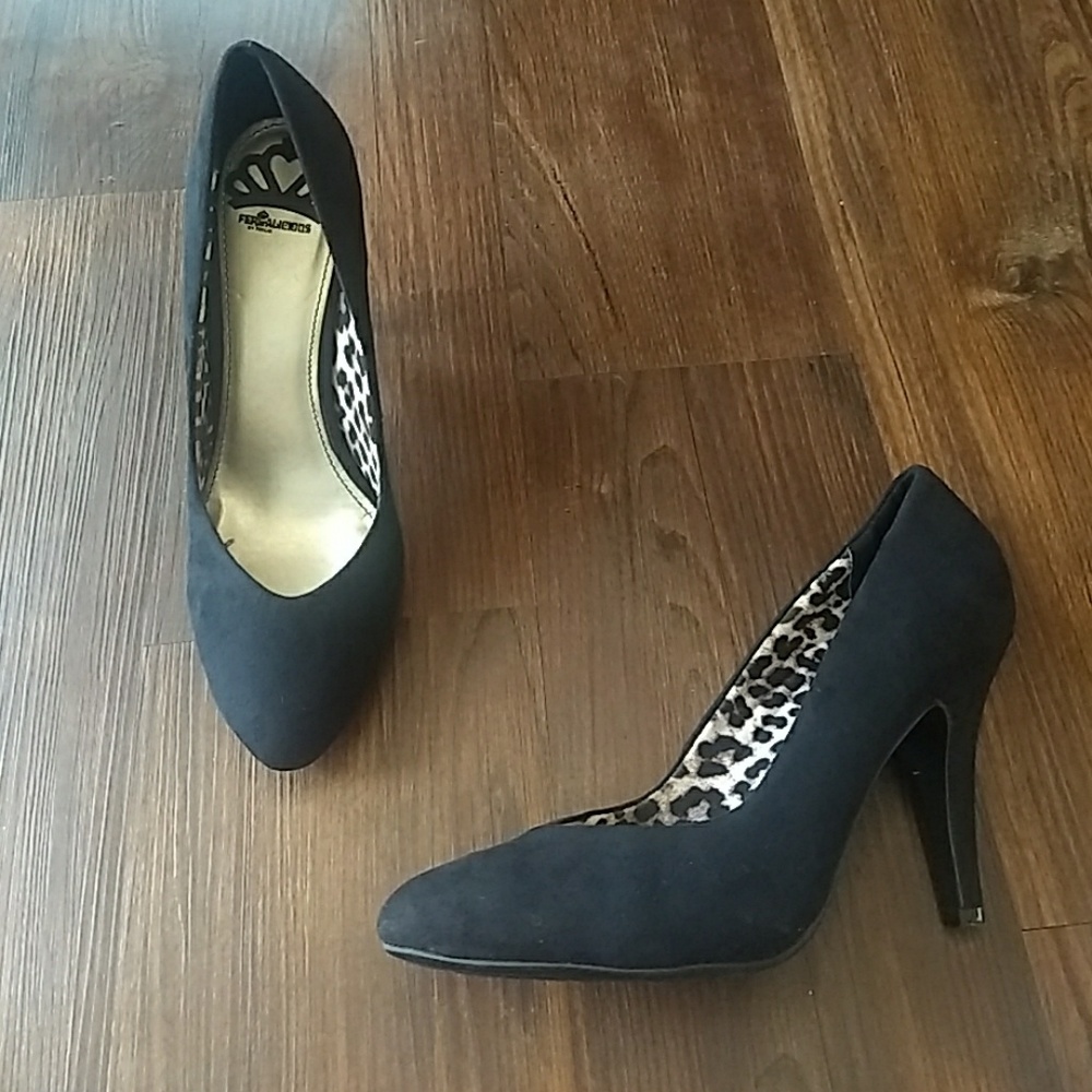Fergalicious Symphony Black Suede